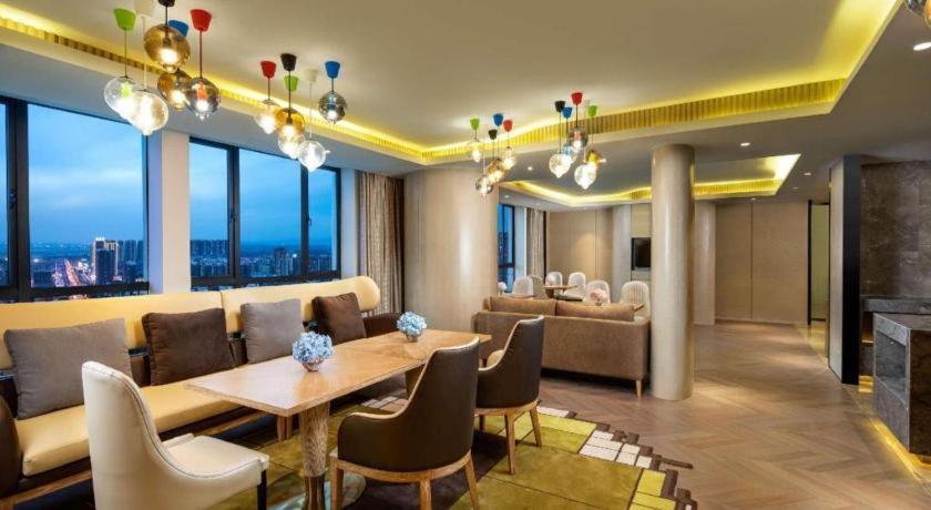 Ramada Plaza By Wyndham Changsha Xingsha Exterior foto